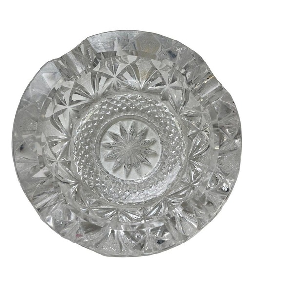 Lot Of 2 Heavy Glass Crystal Cut Ashtrays - Picture 7 of 8